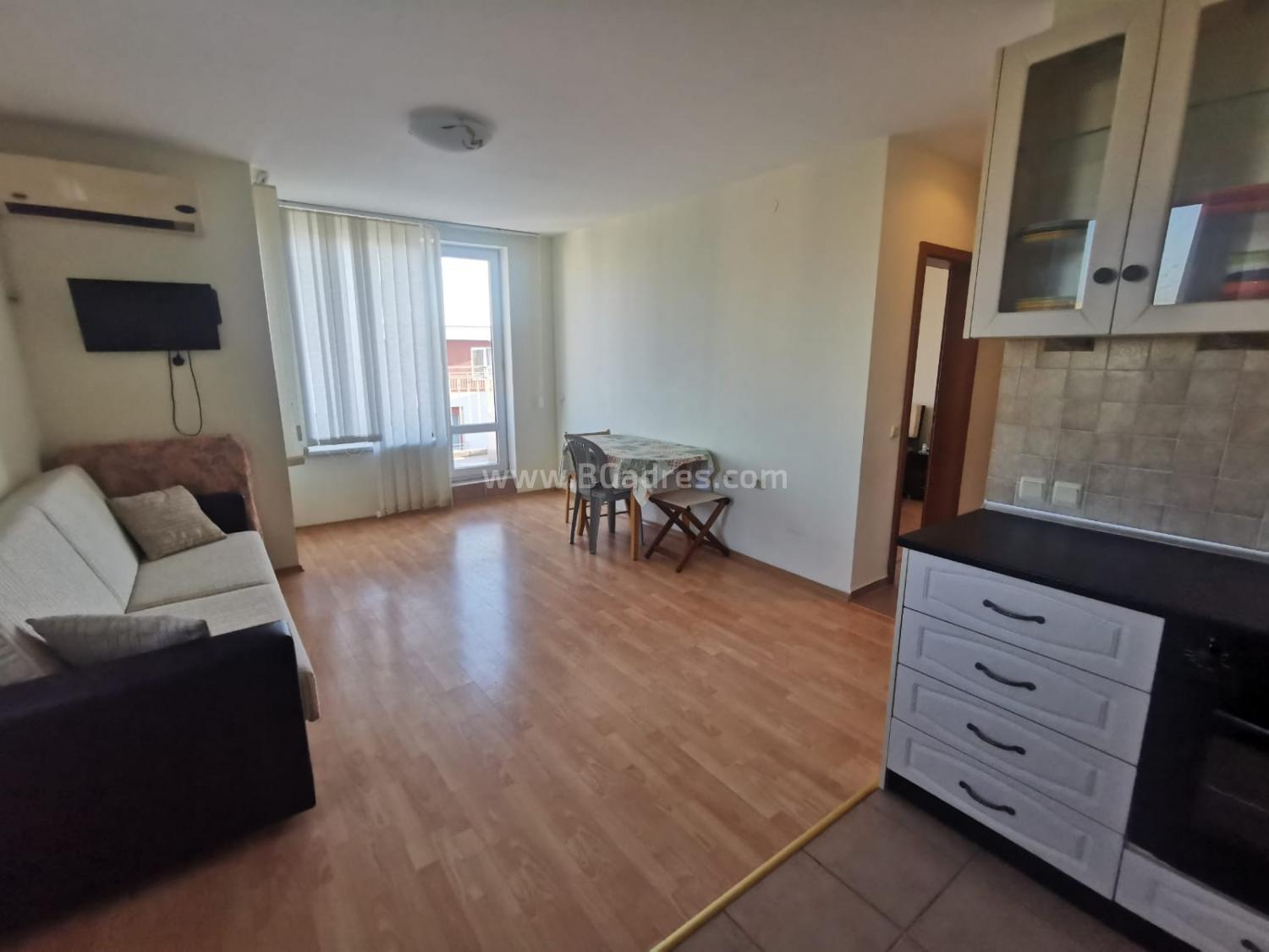 Apartment on the seaside at a bargain price І №3265