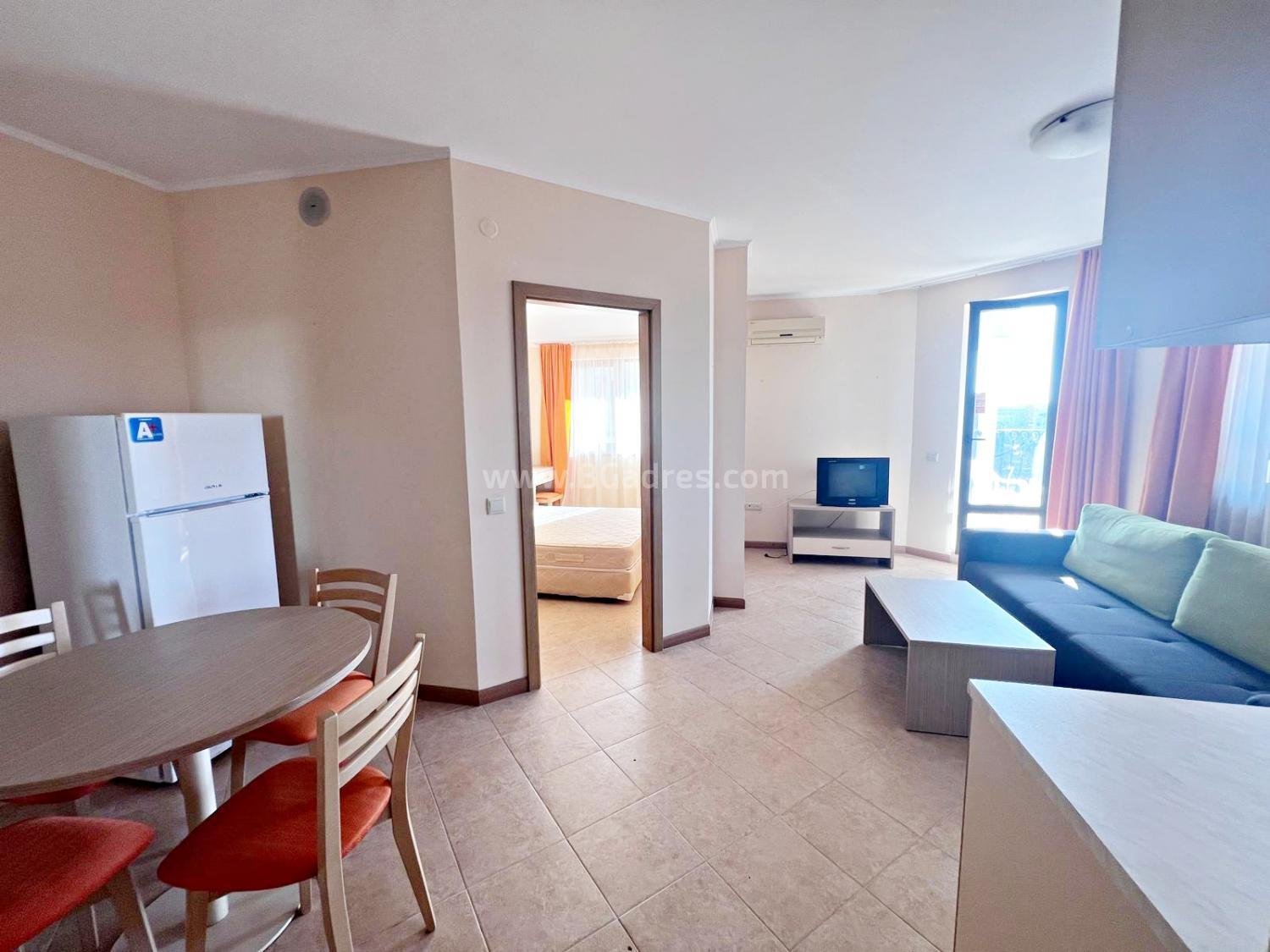 Апартамент в комплексе Роял Сан І №4042