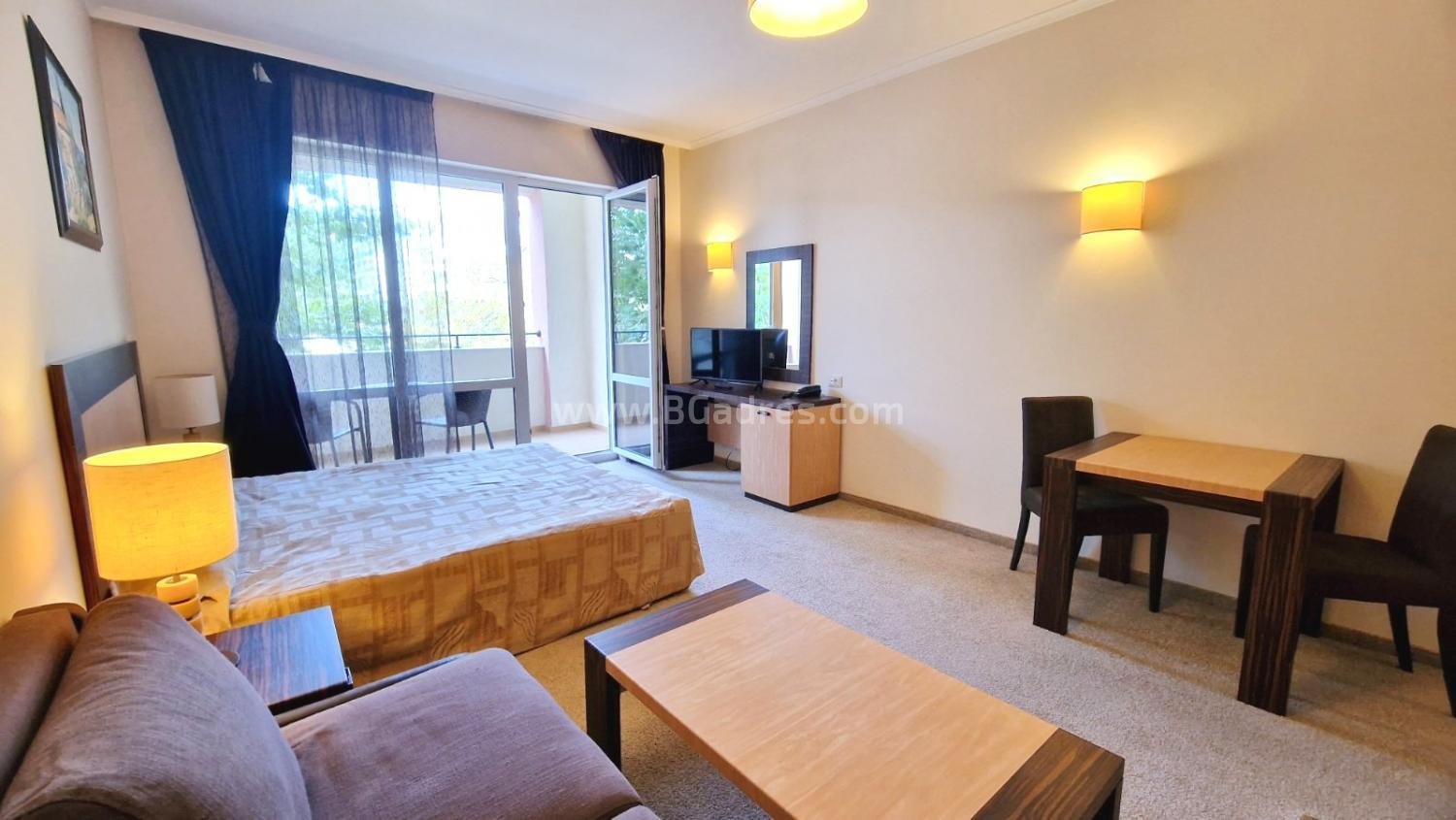 Студия на первой линии недорого І №3157