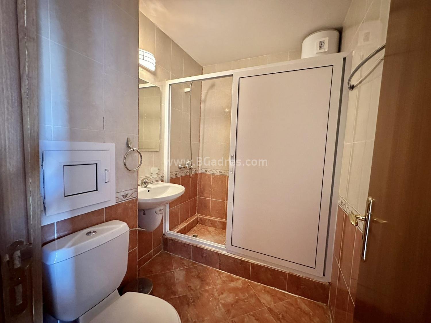 Недорогая трехкомнатная квартира у моря І №3210