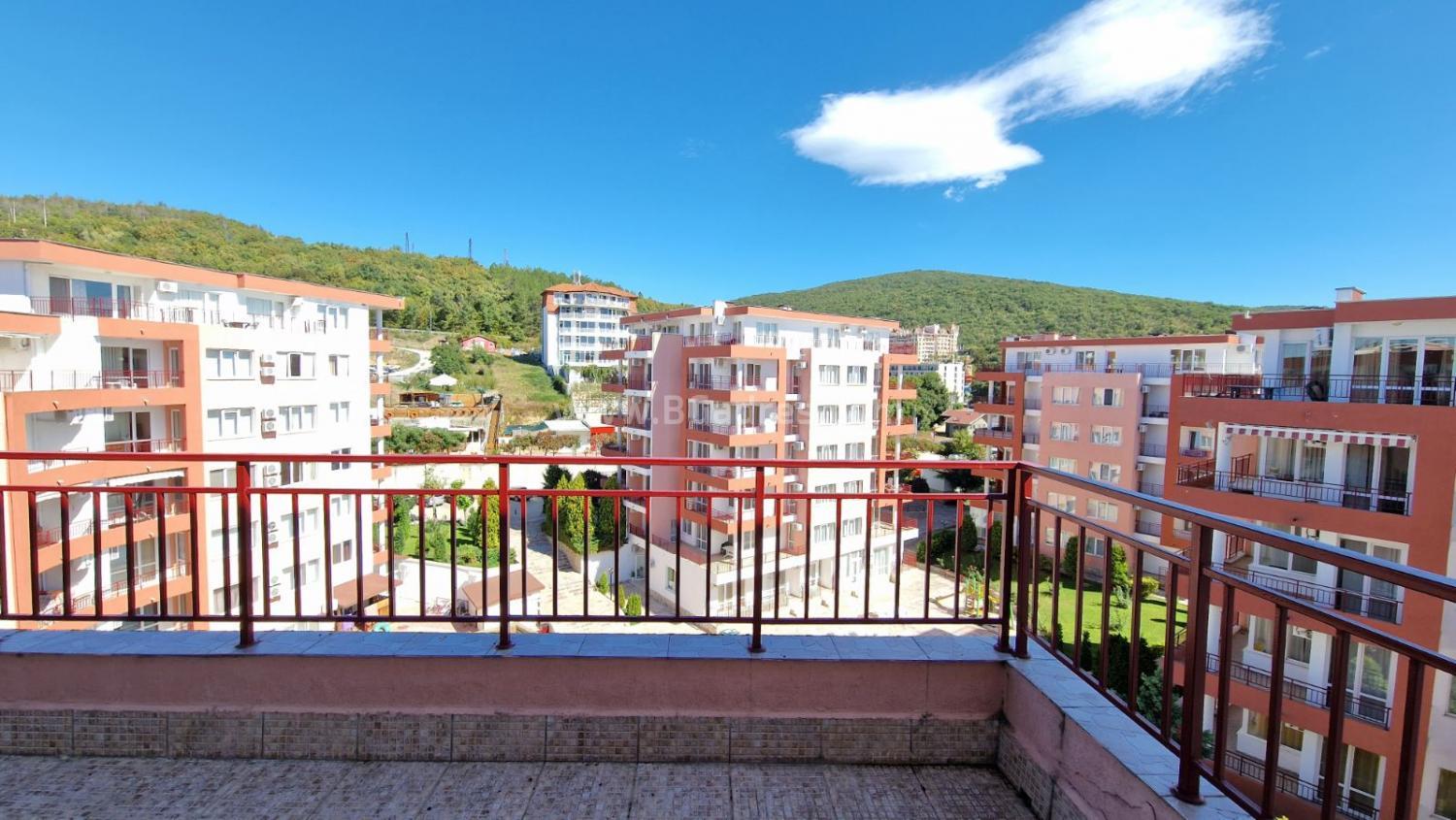 Недорогая квартира на первой линии в Елените І №2578