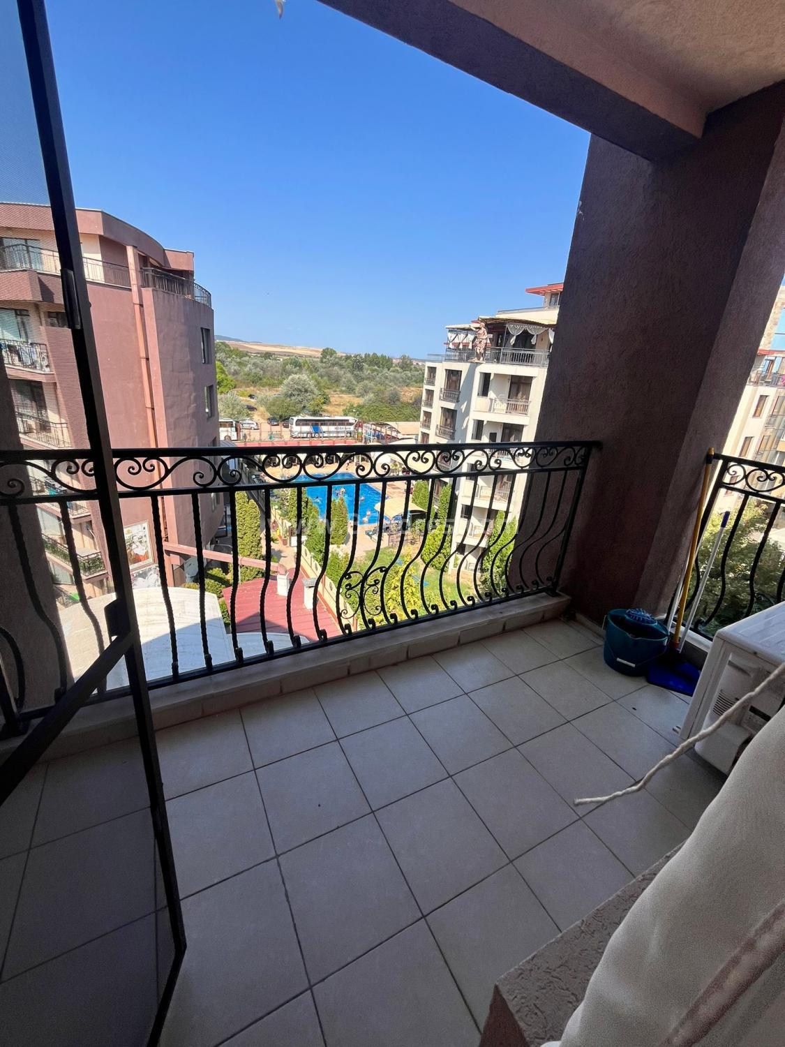 Голям апартамент на изгодна цена І №3796