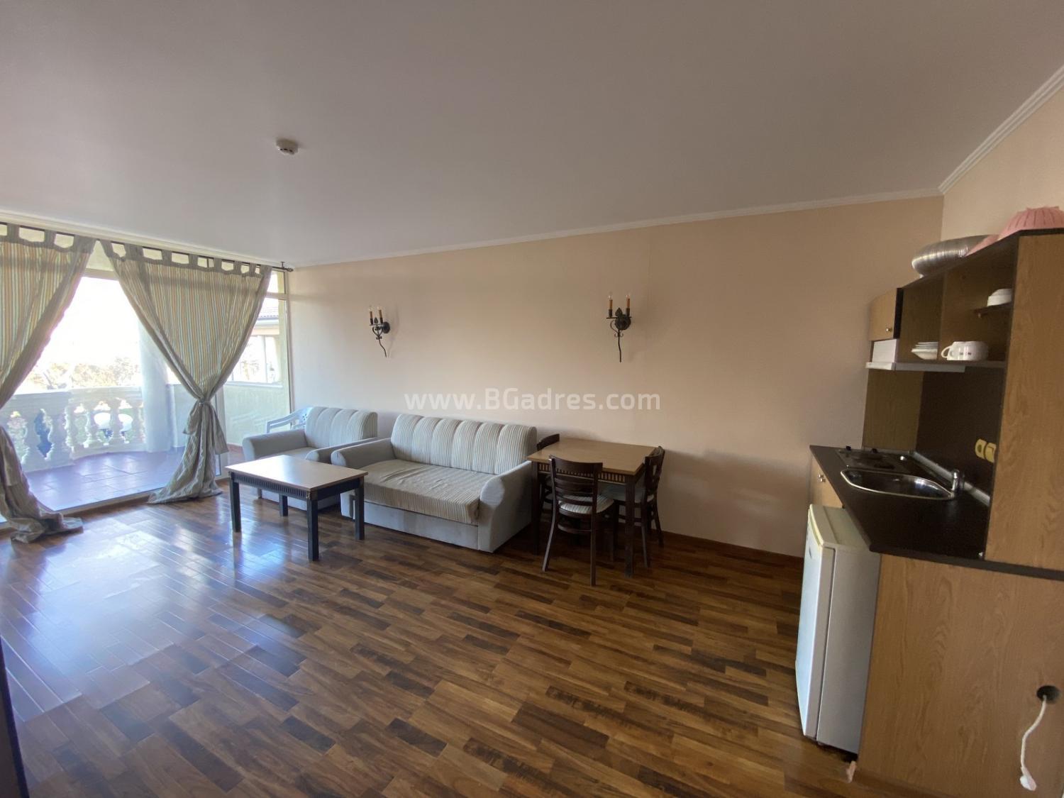 Preisgünstige Wohnung in der ersten Meereslinie I №2654