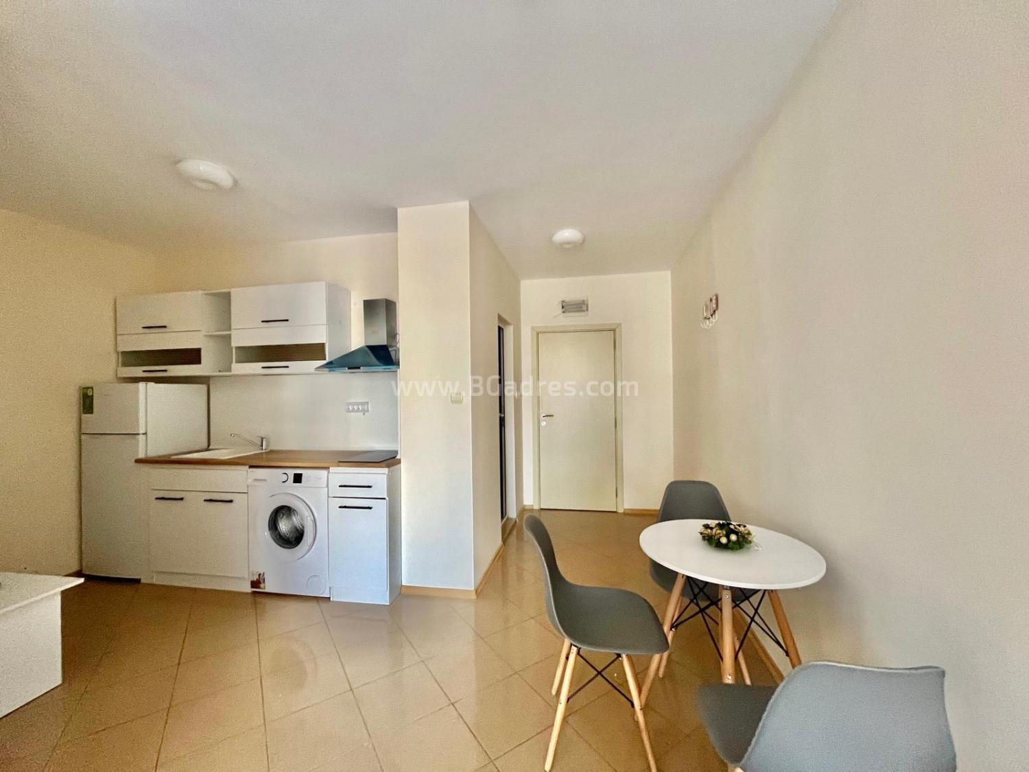 Квартира в комплексе Гранд Камелия І №4052