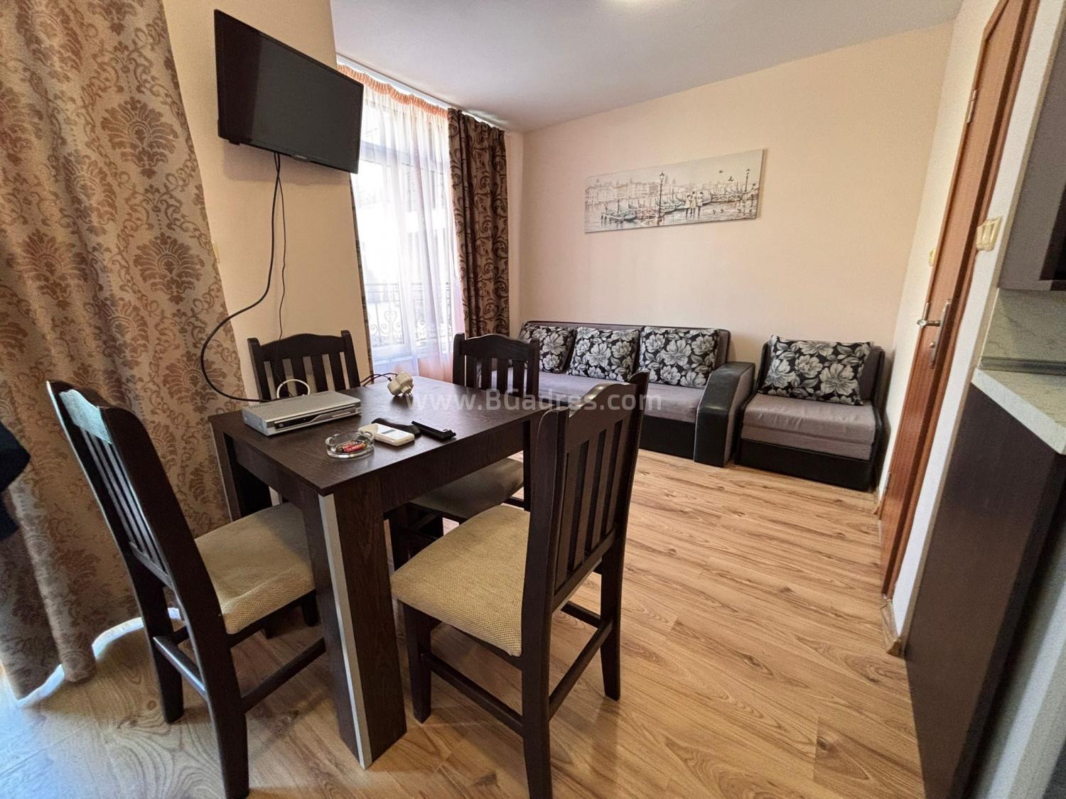 Apartment in the Dawn Park complex І №4670