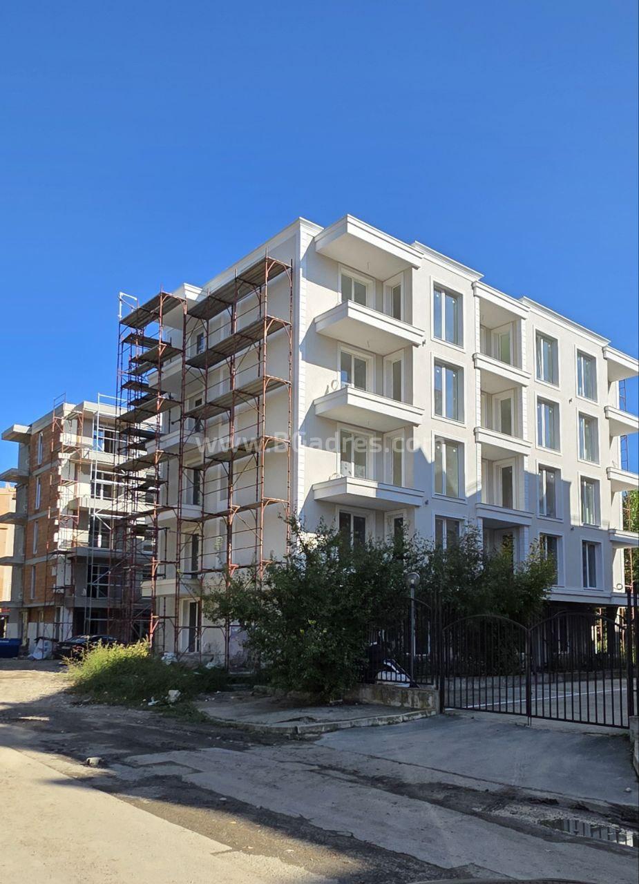 Студия без таксы за обслуживание на Солнечном Берегу І №4431