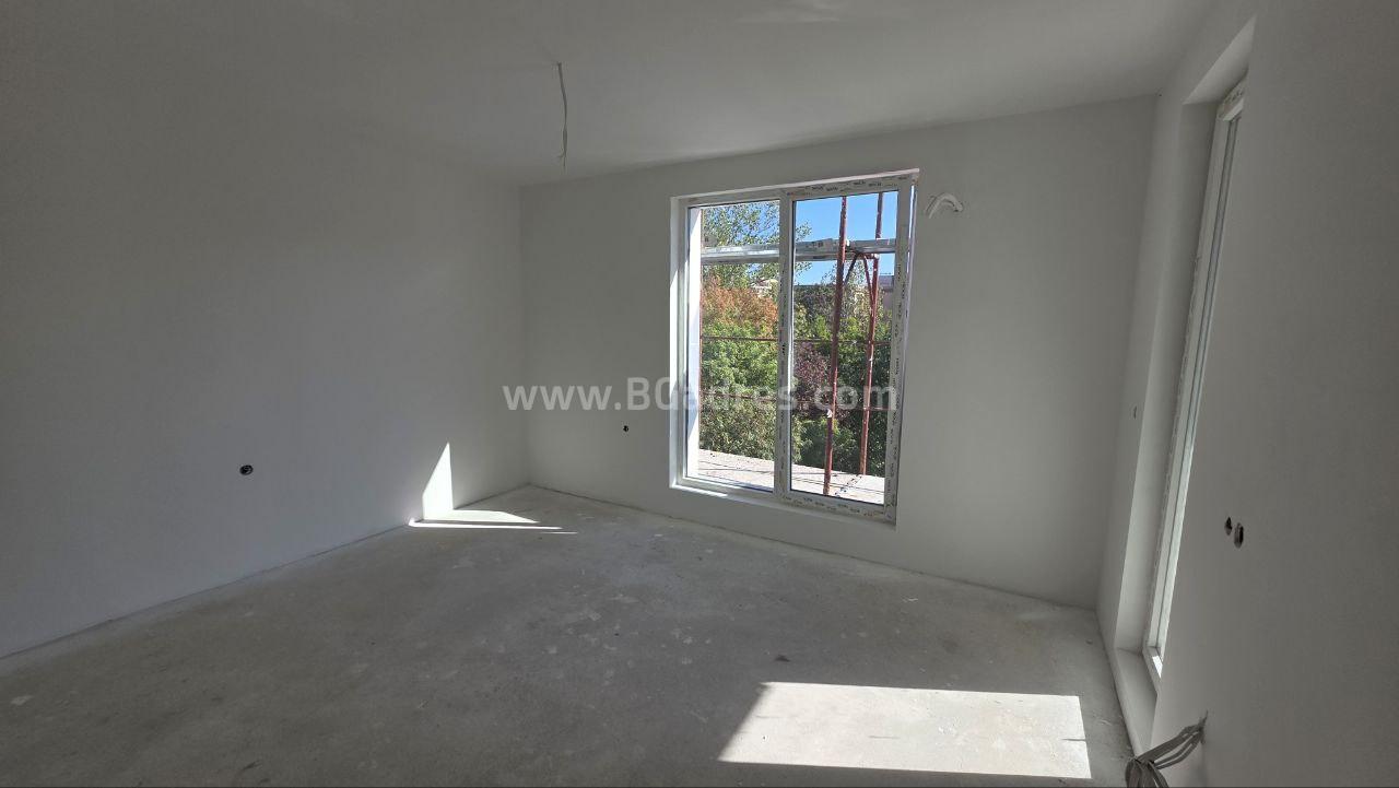 Студия без таксы за обслуживание на Солнечном Берегу І №4431