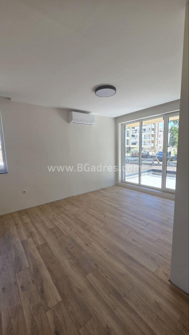 Dreizimmerwohnung mit Parkplatz am Meer І №4467