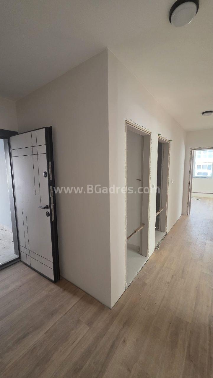 Dreizimmerwohnung mit Parkplatz am Meer І №4467