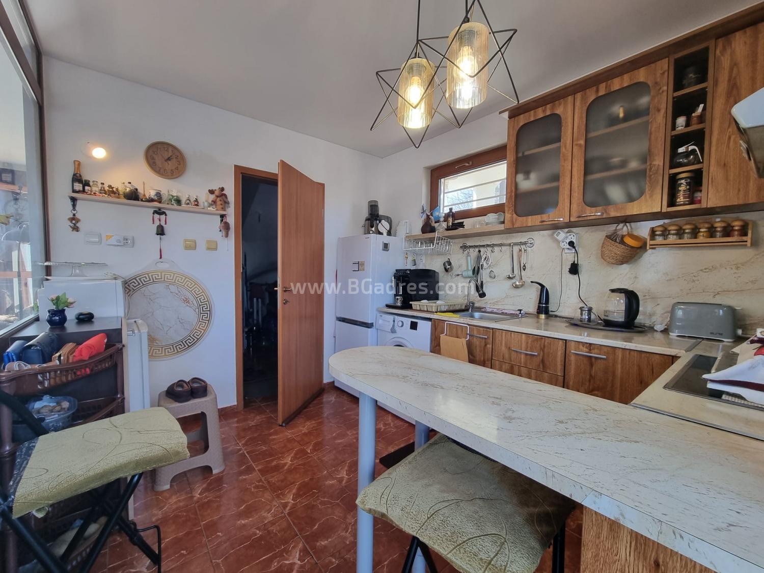 Дом с участком в с.Бата І №4044