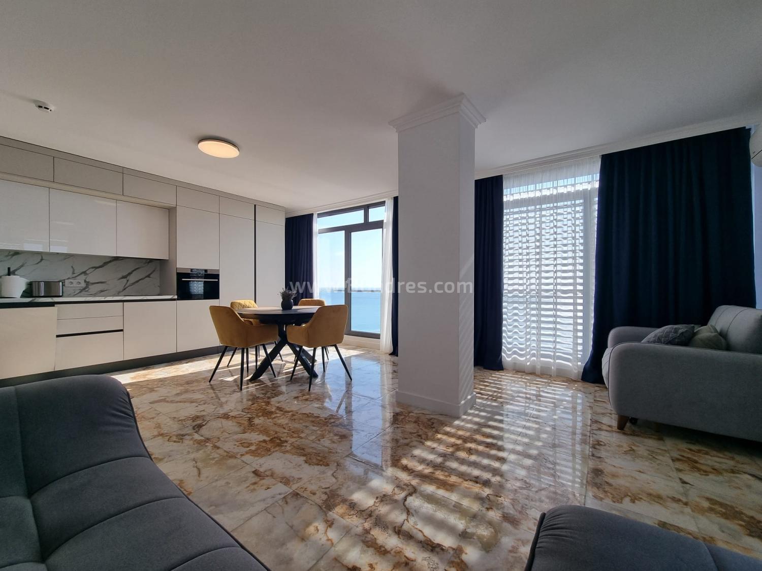 Апартамент в комплекс Долче Вита І №4074