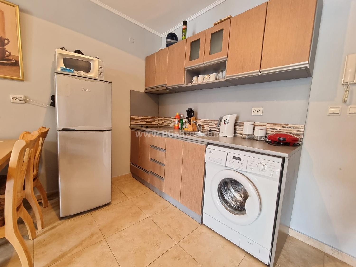 Тристаен апартамент в комплекс Аполон І №2704