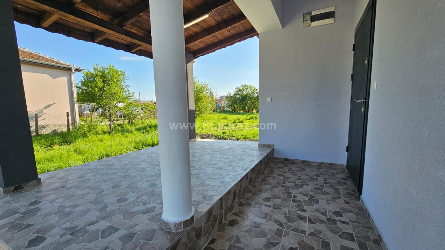 Дом с ремонтом рядом с Бургасом І №4298