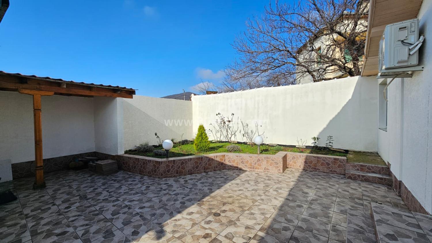 Недорогой дом в Кошарице І №4570