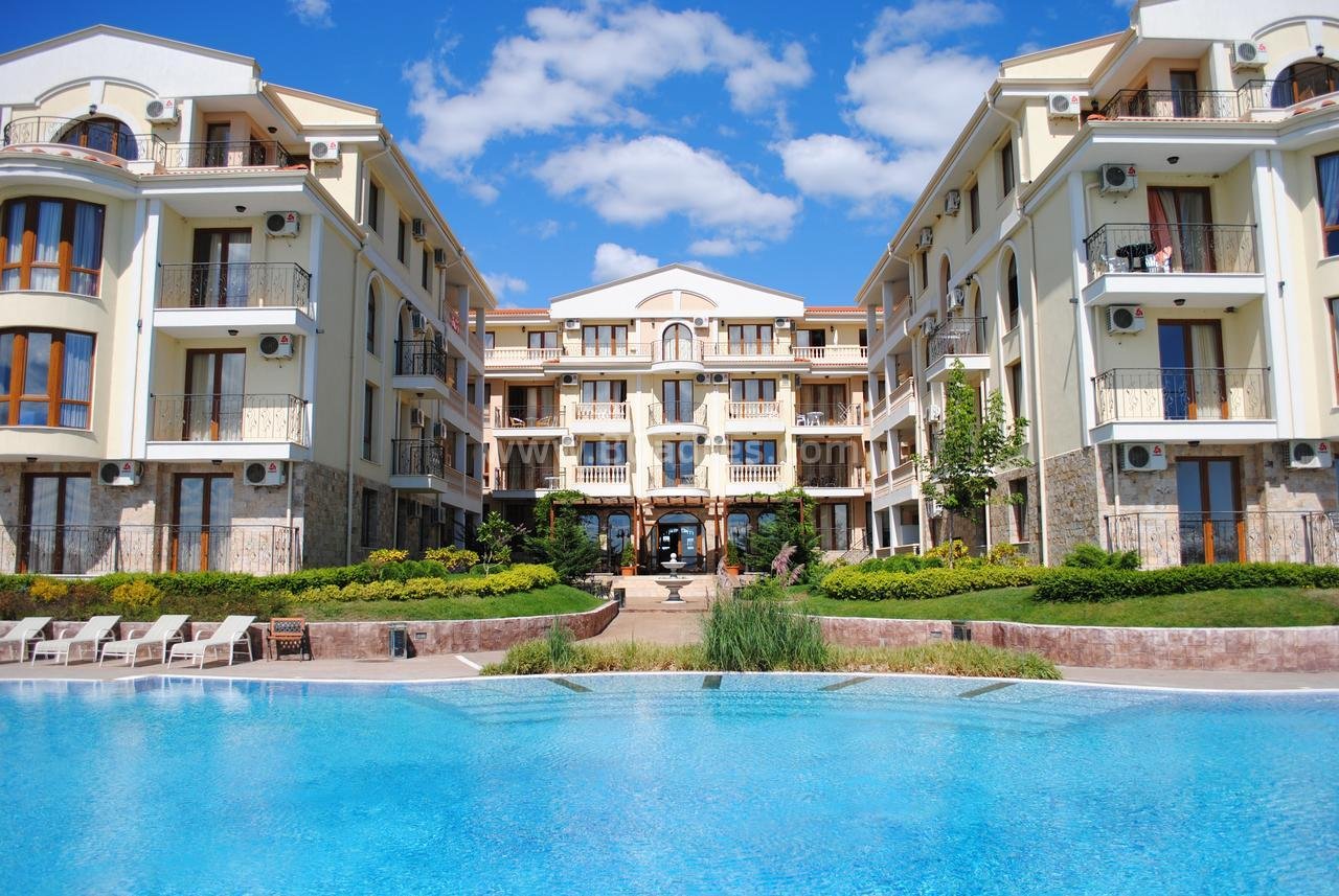 Изгодна цена за апартамент на първа линия | № 2010