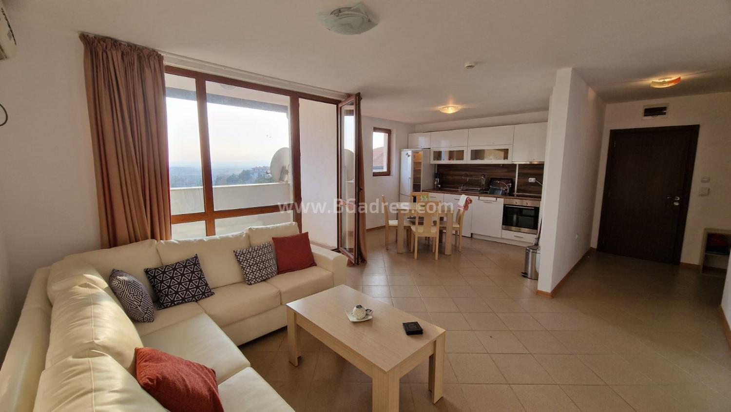 Wohnung mit neuen Möbeln am Meer І №4106