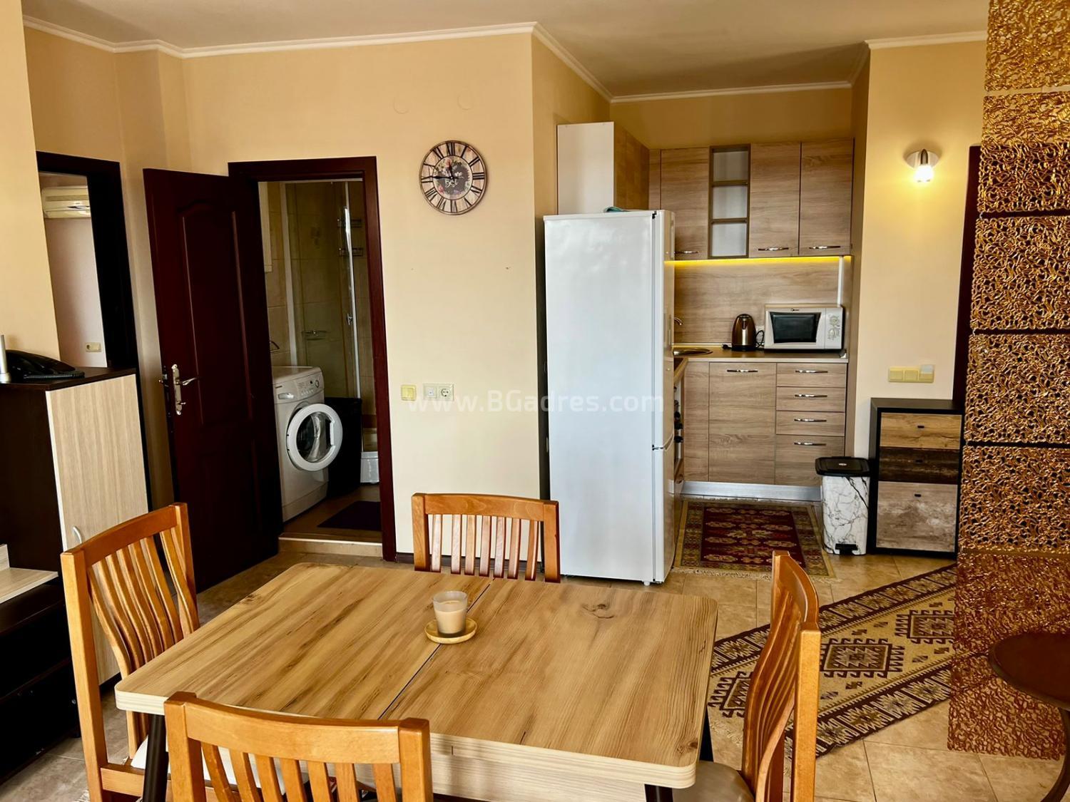 Тристаен апартамент близо до плажа І №3496