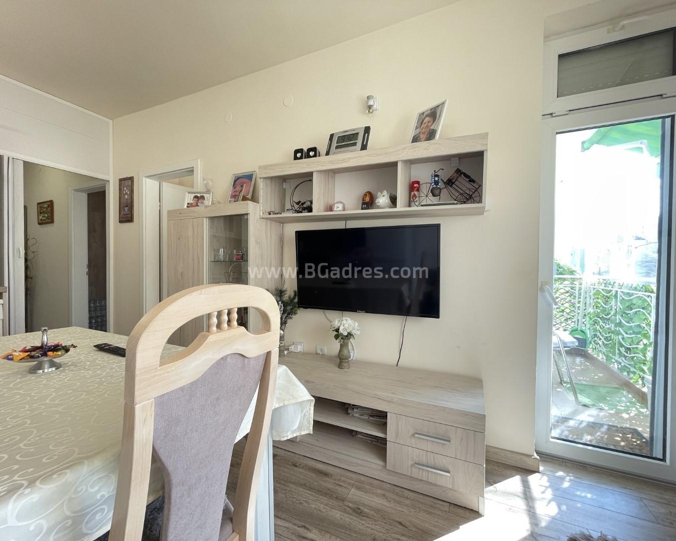 Изгоден тристаен апартамент до морето І №3450