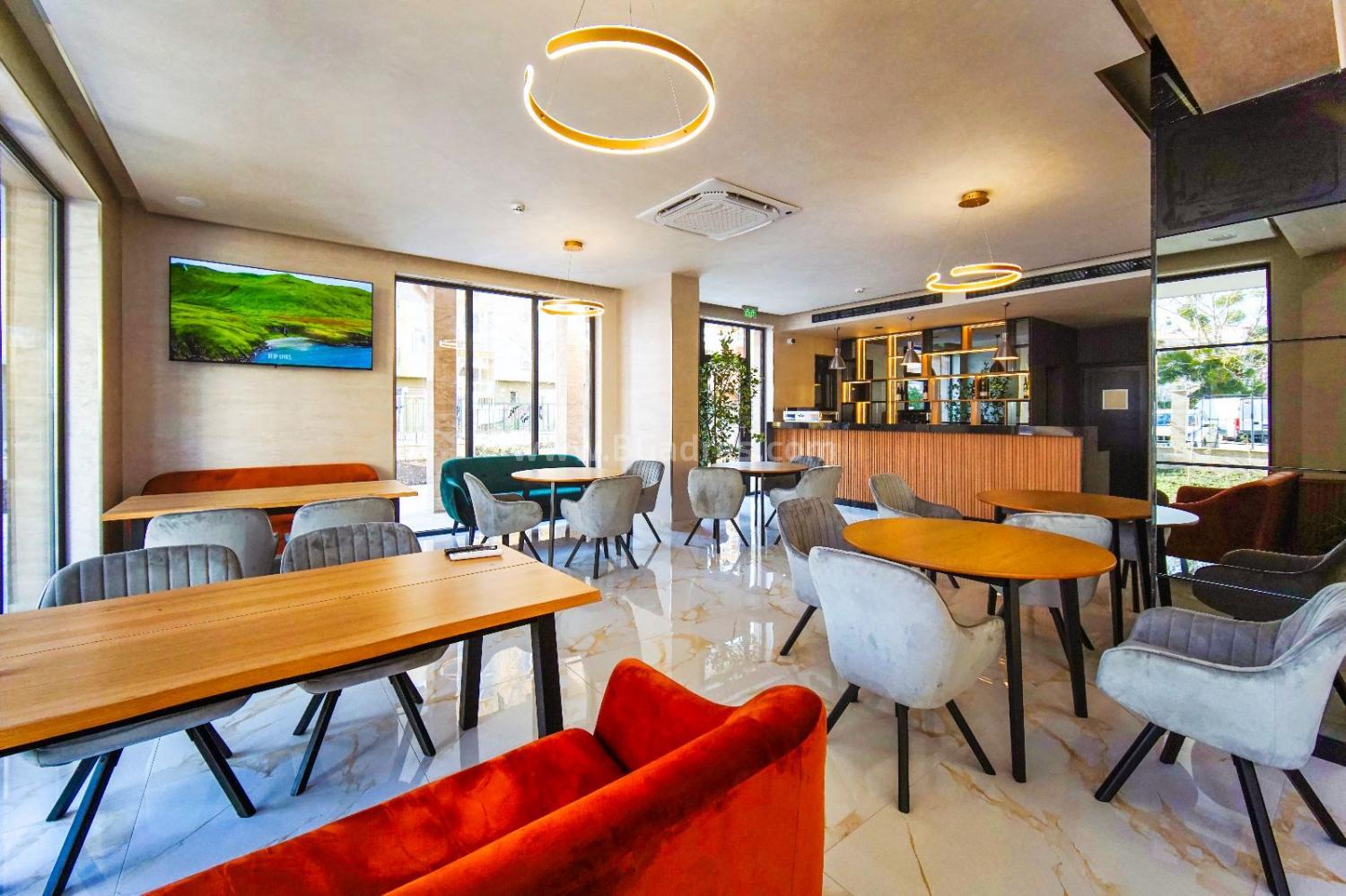 Тристаен апартамент в нов комплекс І №2934