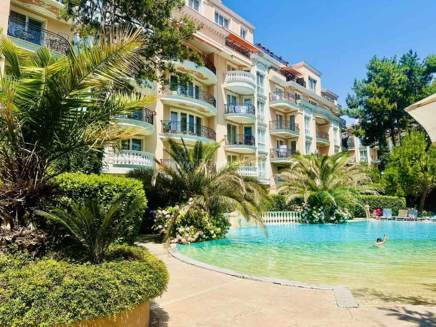 Квартира с парковкой на Солнечном Берегу І №4572