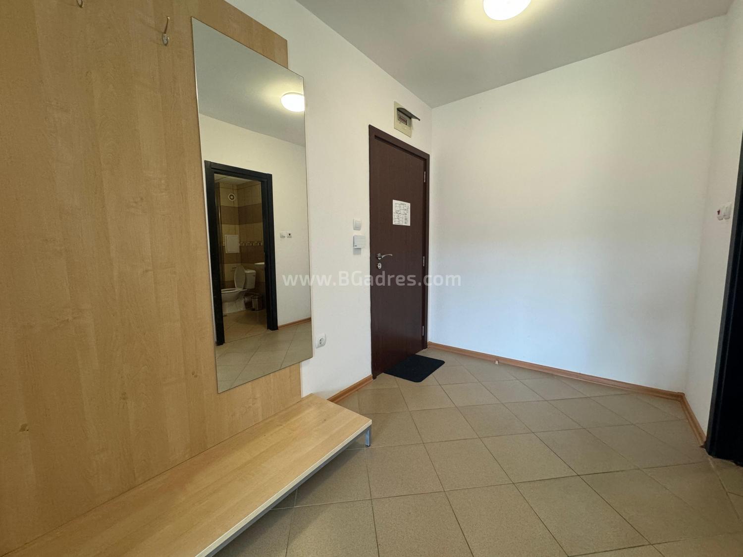 Studio in the Gardenia Hills complex І №4742