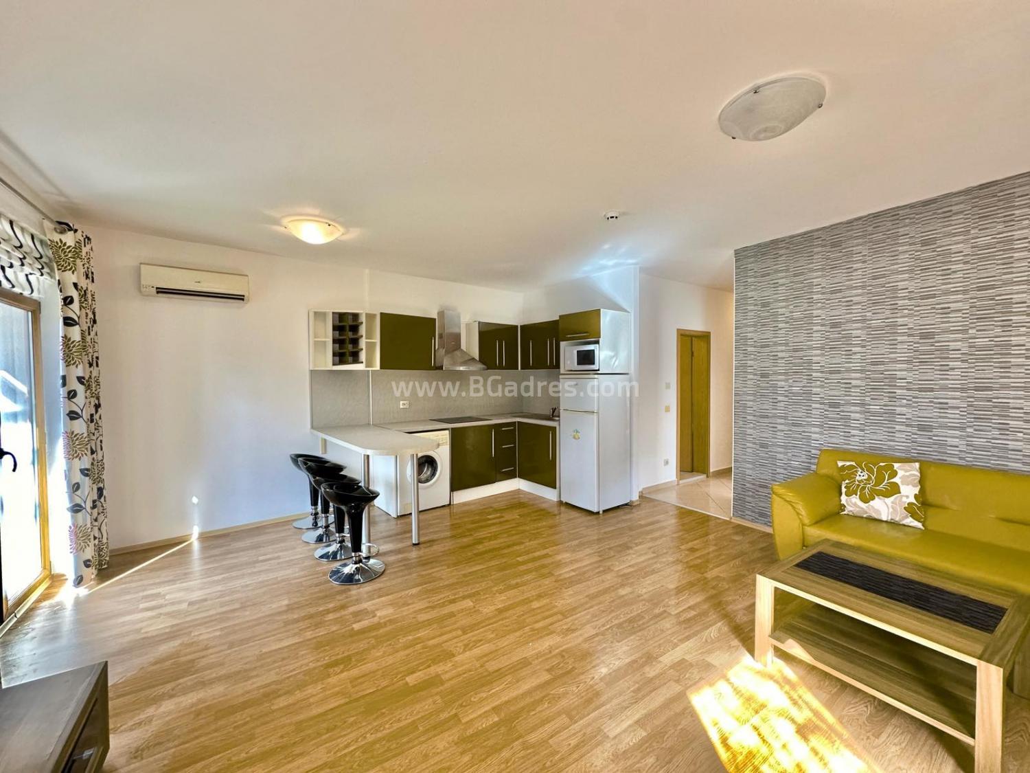 Apartment at a hot price on the seaside І №3476