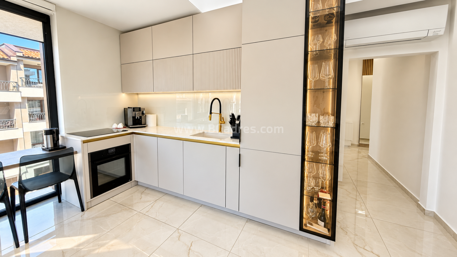 Sea front apartment in Sarafovo І №4875