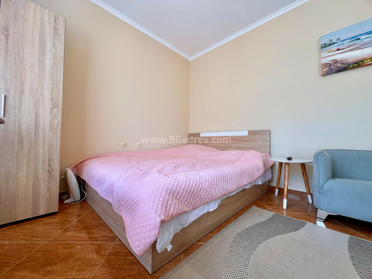 Большая студия в комплексе Хелиос І №3894