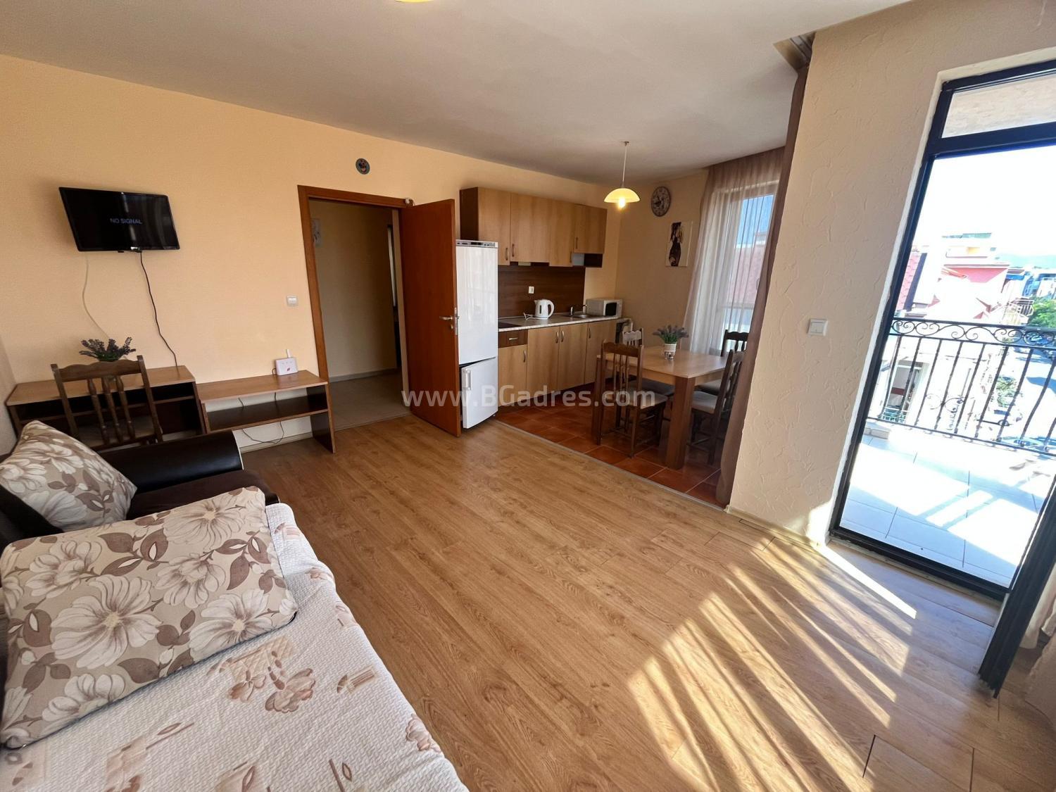 Голям апартамент на изгодна цена І №3796