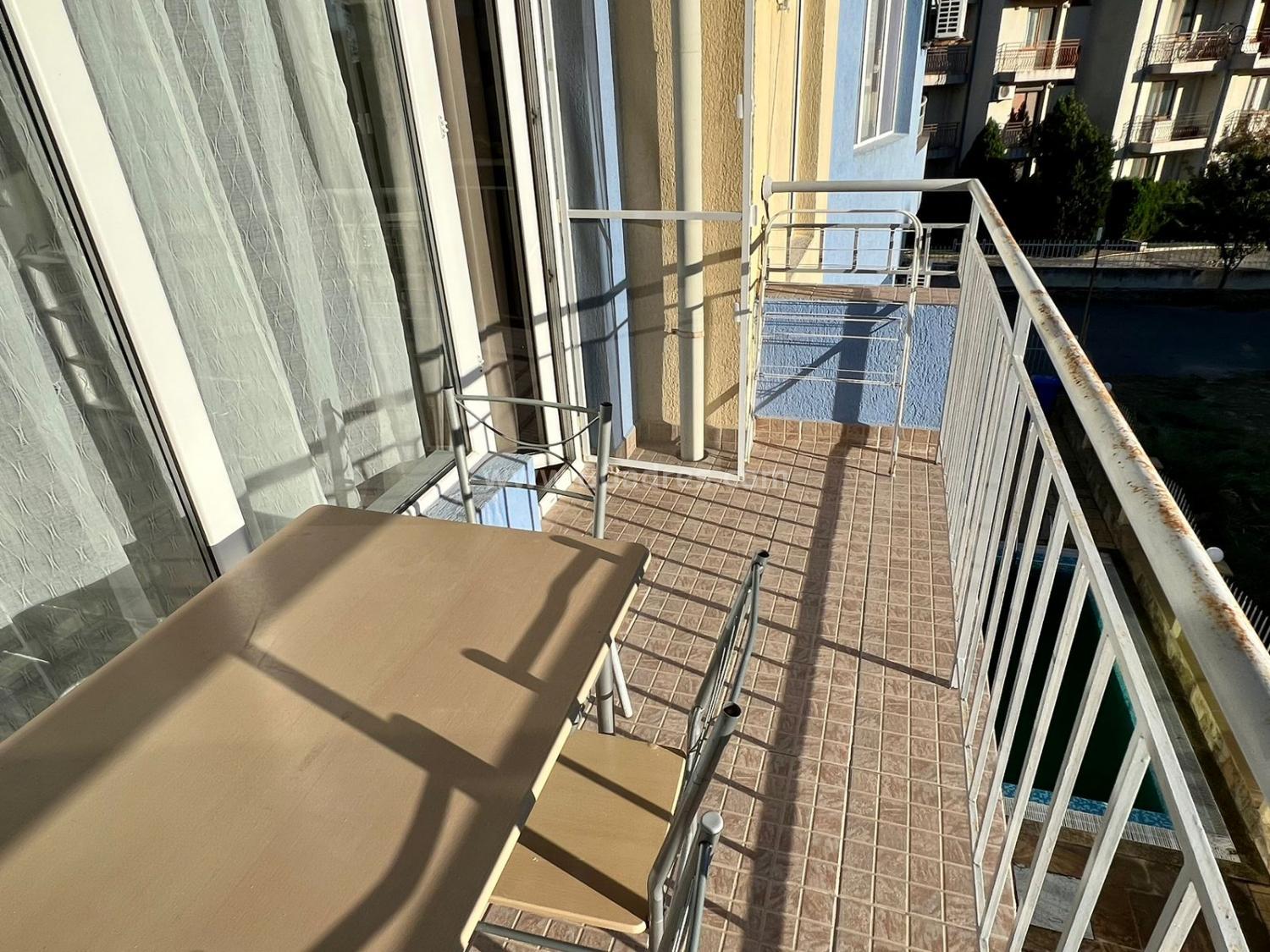 One bedroom apartment on the seaside at a bargain price І №3219