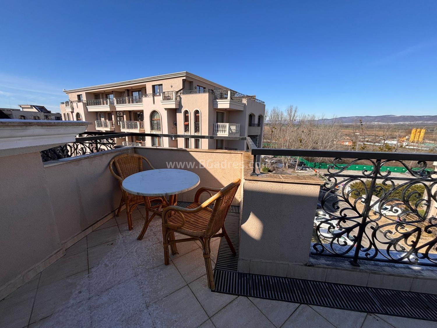 Студия в комплексе Даун Парк Делюкс І №4595