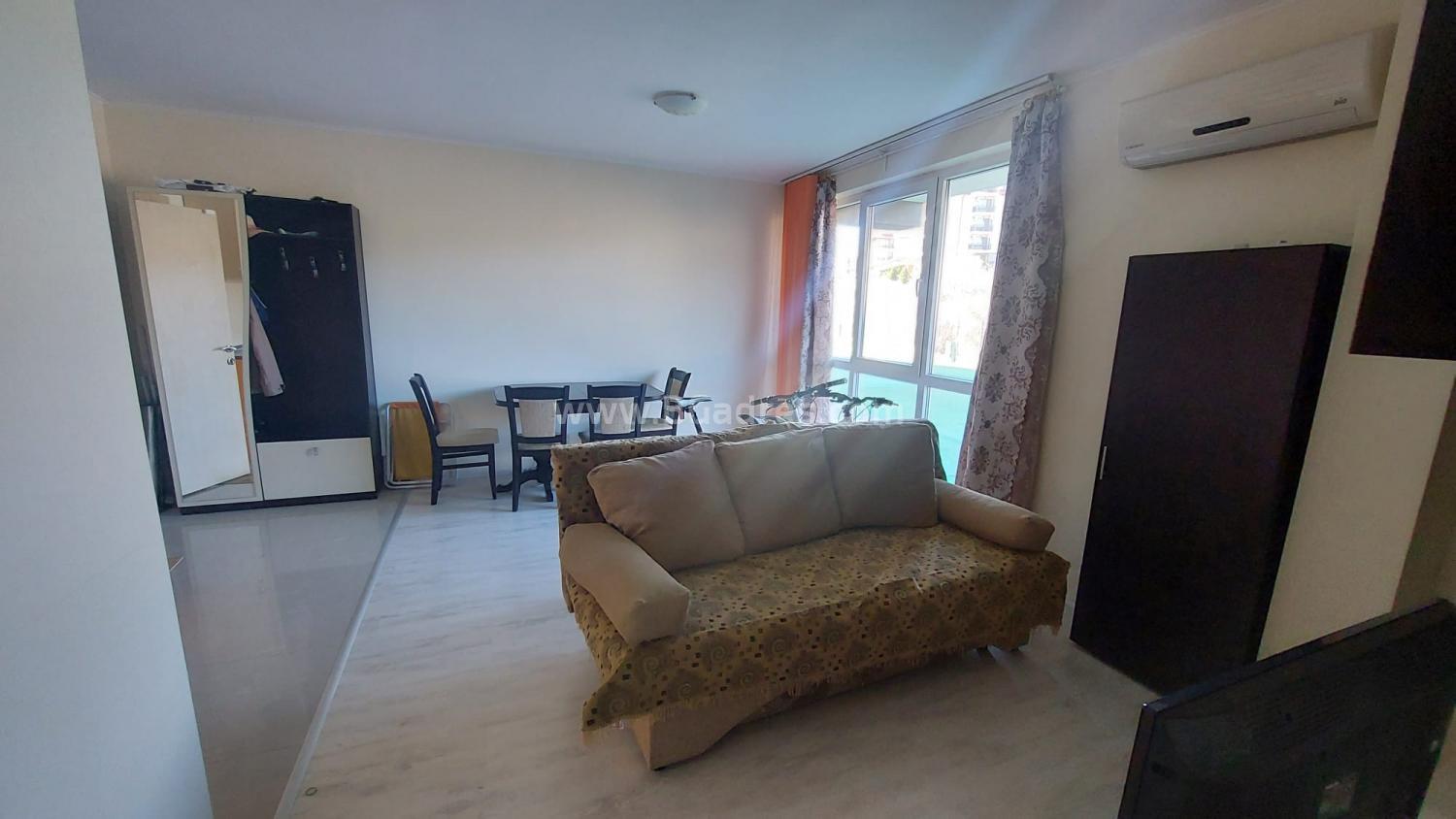 Апартамент с ниска такса поддръжка в Свети Влас І №2880