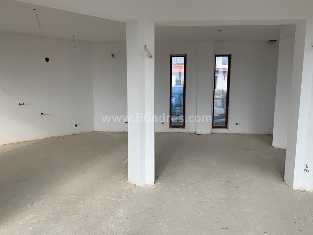 A house with a swimming pool at a bargain price І №2778