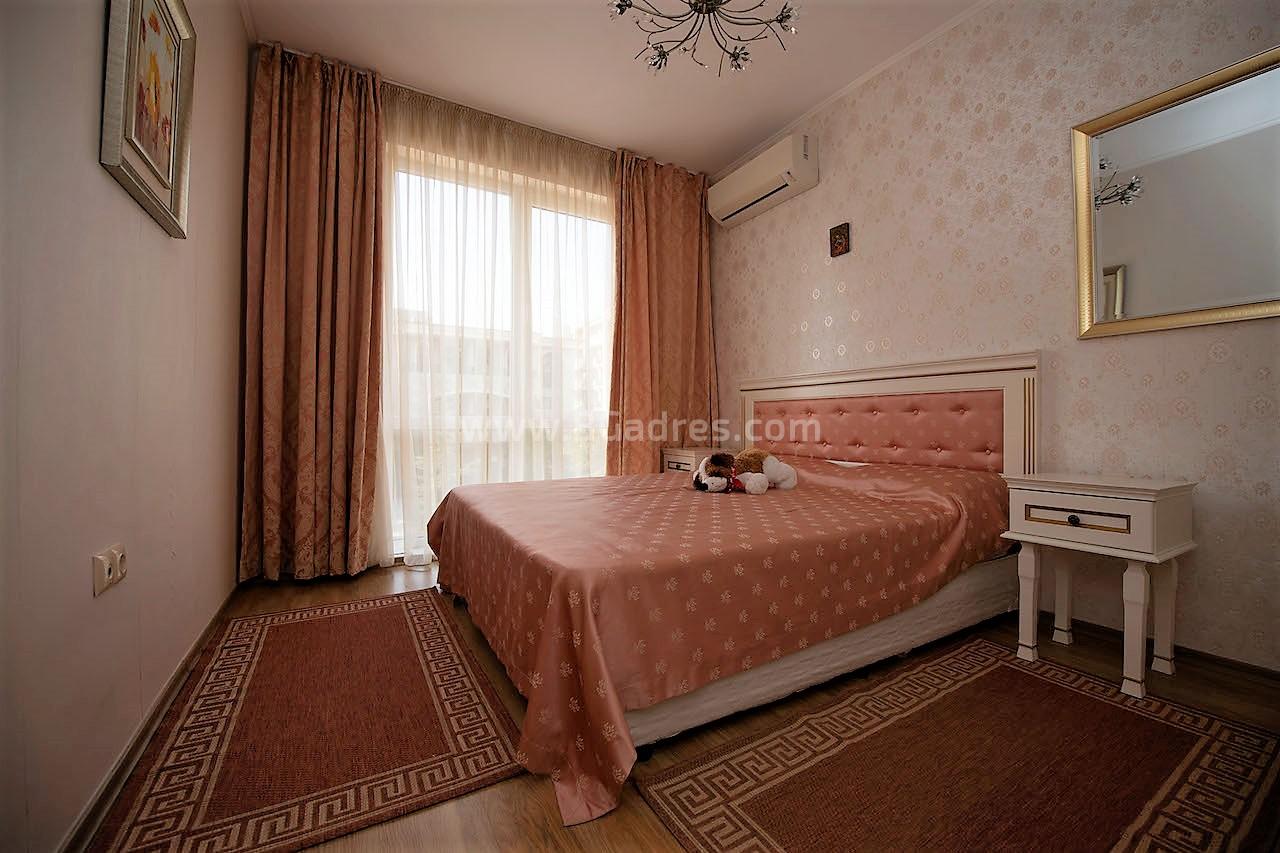 Голям апартамент в Изида Палас | №2351