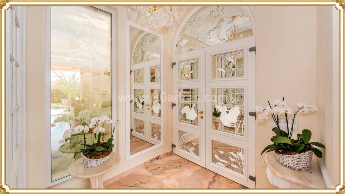 Элитная вилла с бассейном и участком земли | №1912