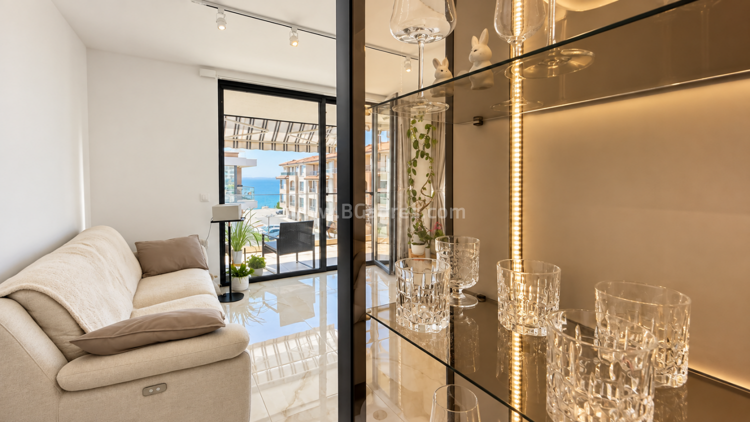 Sea front apartment in Sarafovo І №4875