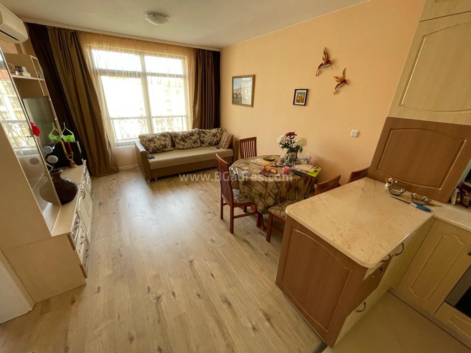 Zwei-Zimmer-Wohnung zum dauerhaften Wohnen in Pomorie | №2367