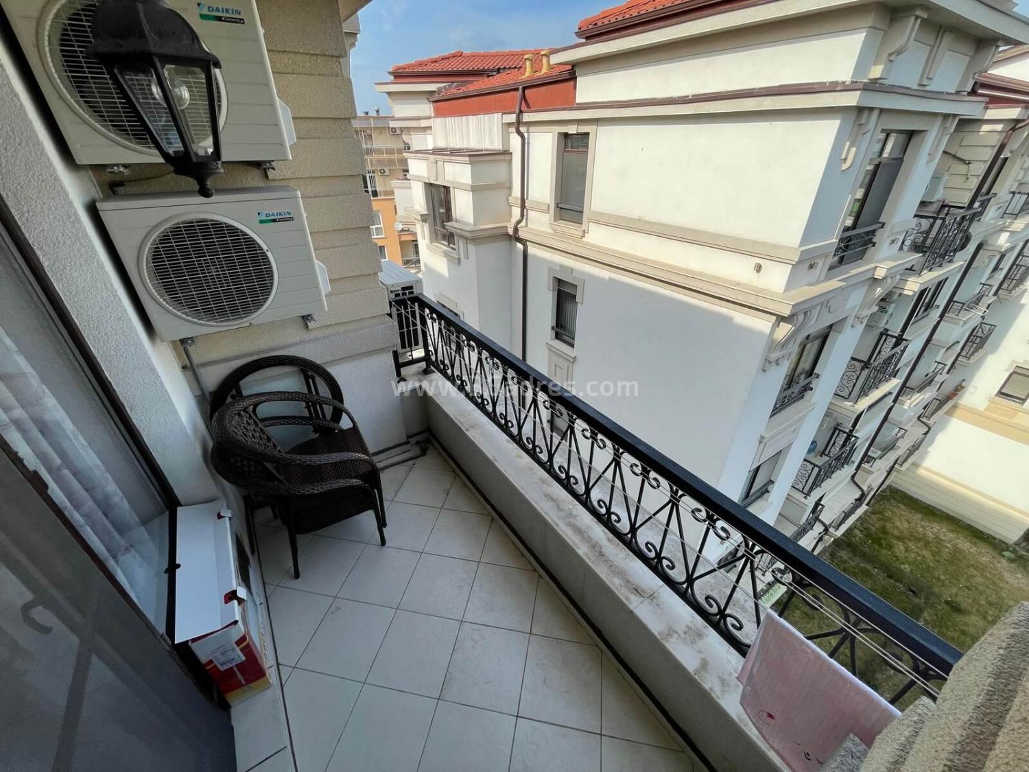 Zwei-Zimmer-Wohnung zum dauerhaften Wohnen in Pomorie | №2367