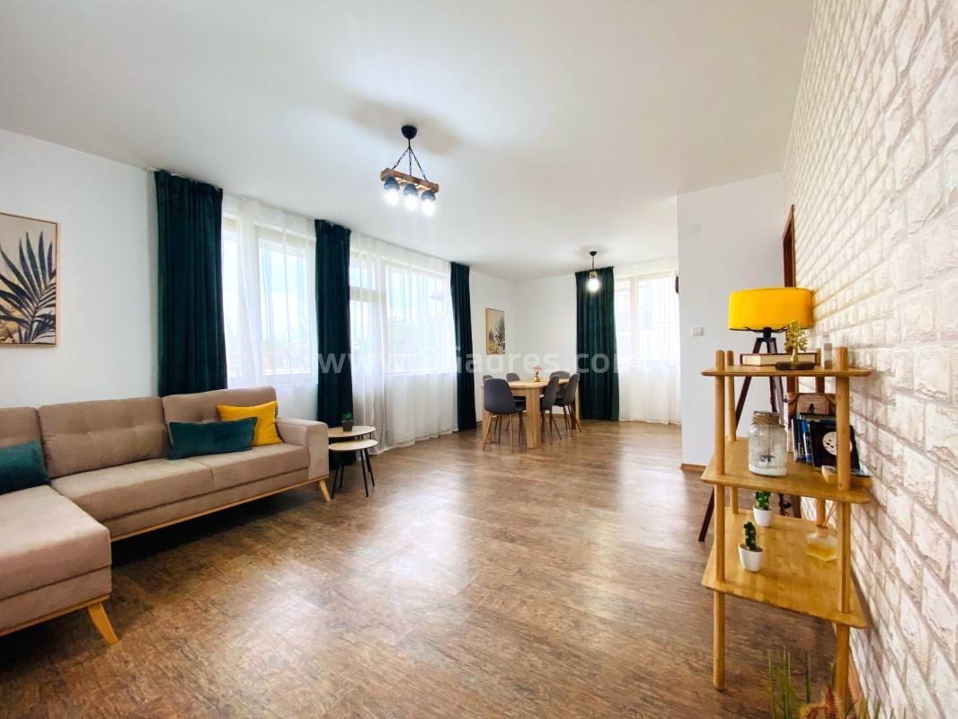 Евтина къща с 3 спални I №2422