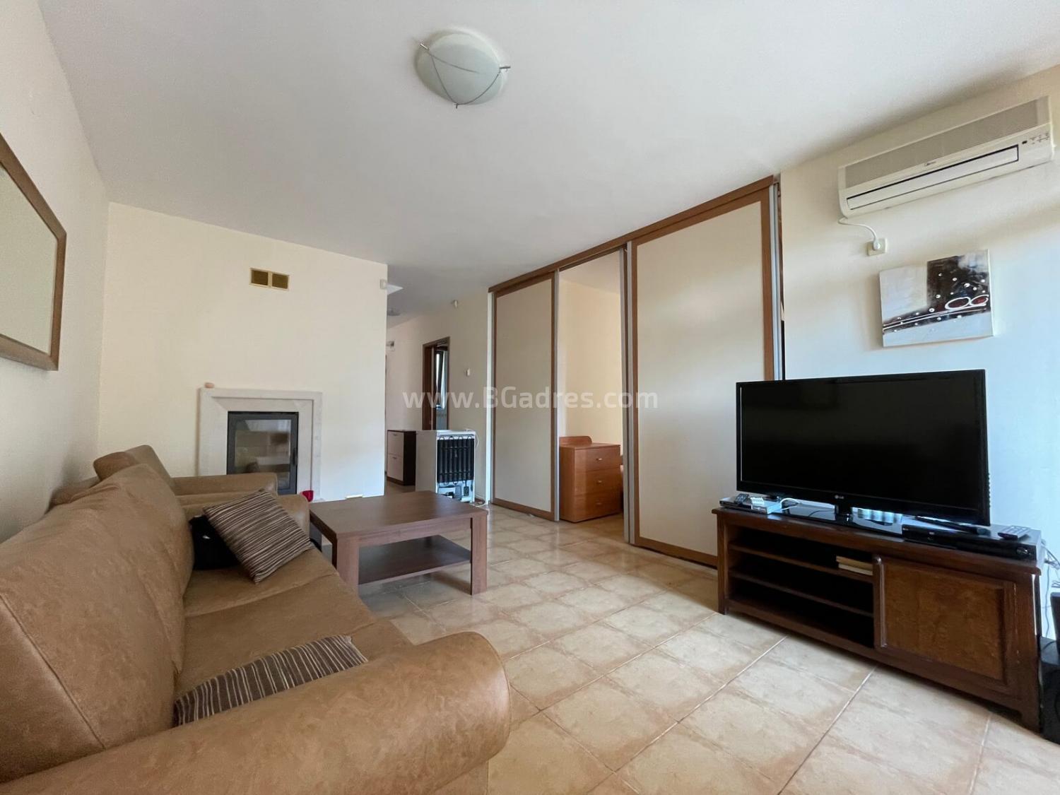 House townhouse with 3 bedrooms in Kosharitsa I №2539