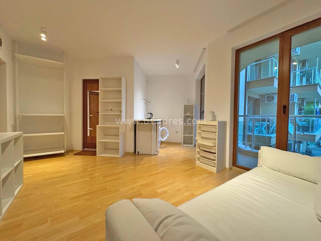 Студио с ново обзавеждане на морето І №3896