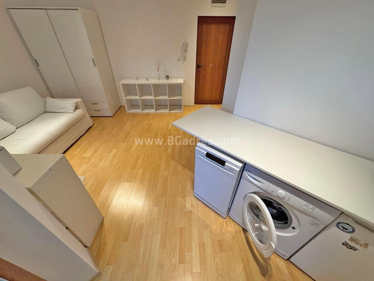 Студио с ново обзавеждане на морето І №3896