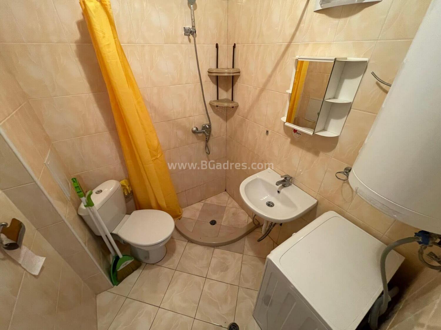 Голямо студио в комплекс Амадеус І №2930