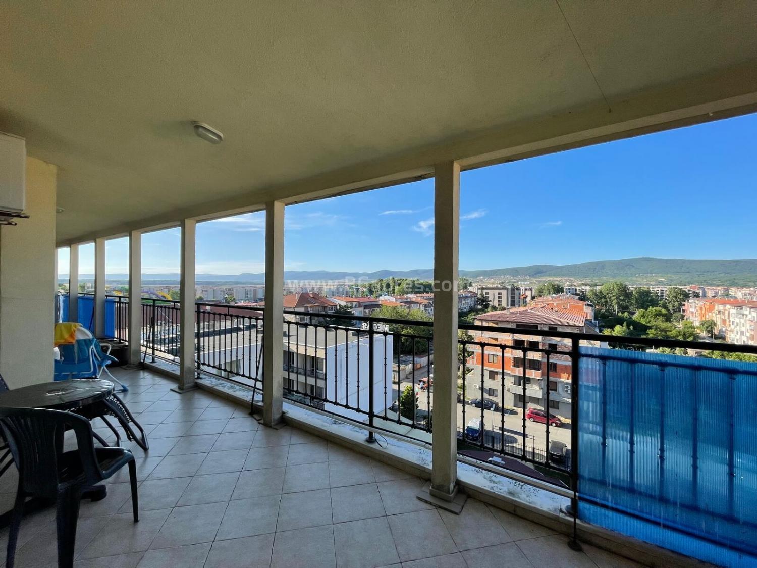 Евтин тристаен апартамент на морето І №2463