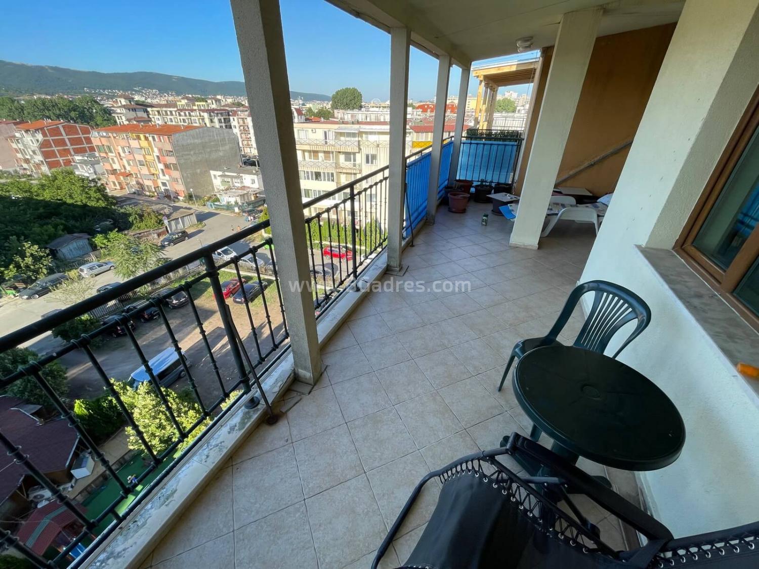 Евтин тристаен апартамент на морето І №2463