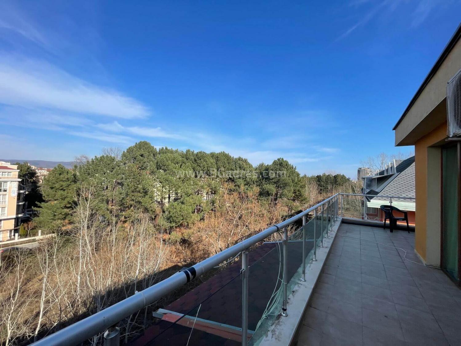 Голямо студио в комплекс Амадеус І №2930