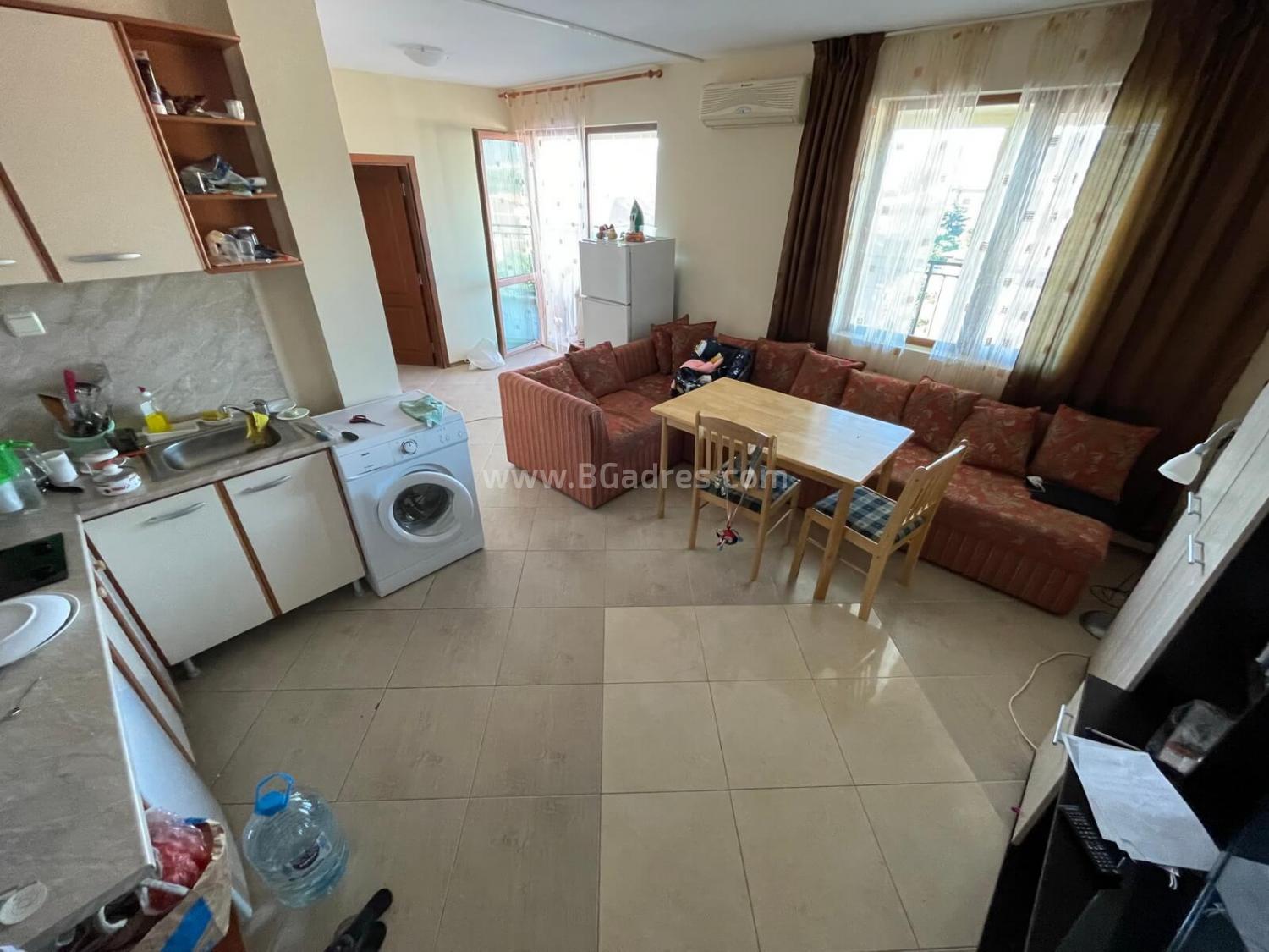 Евтин тристаен апартамент на морето І №2463