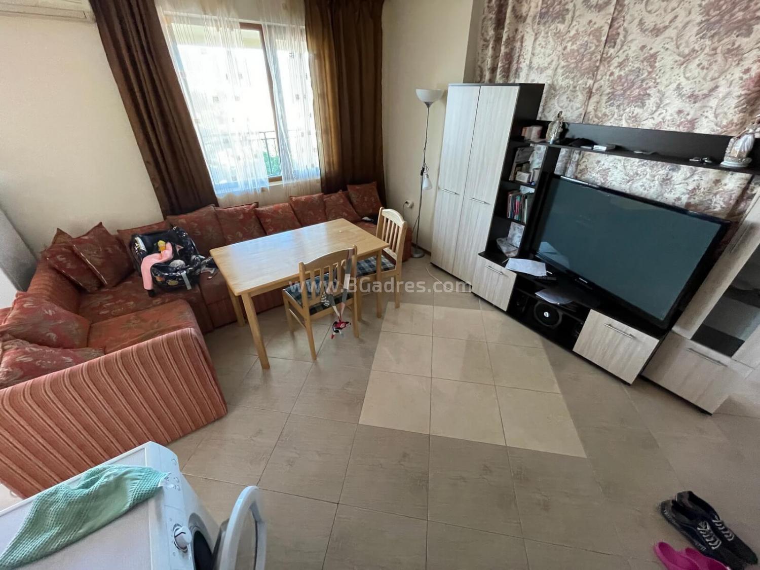 Евтин тристаен апартамент на морето І №2463