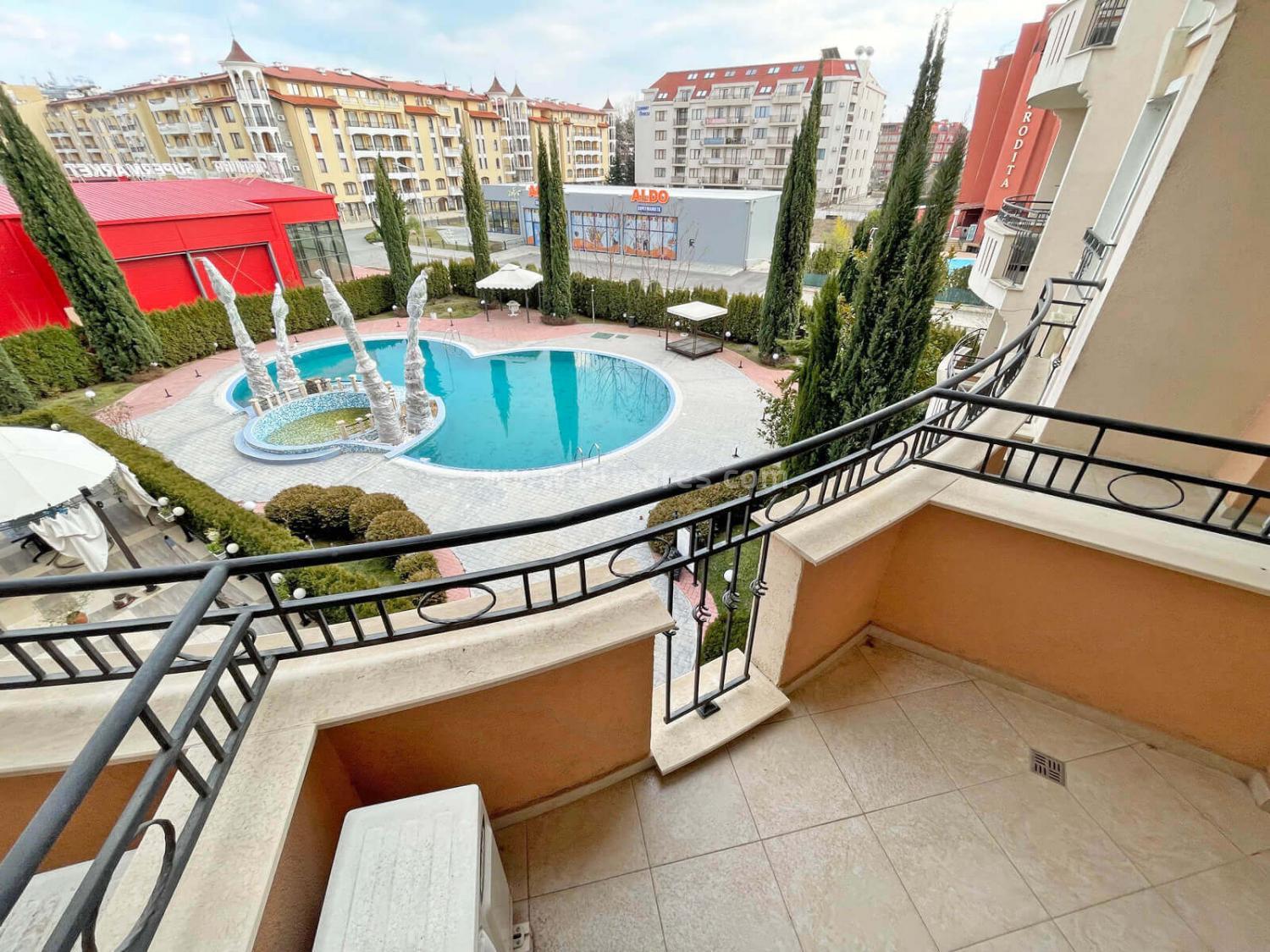 Large studio in Aphrodite Palace complex І №2835