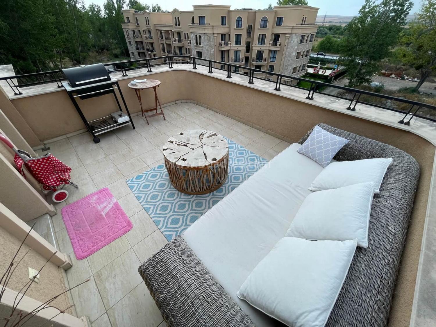 Квартира в красивом новом комплексе І №2553